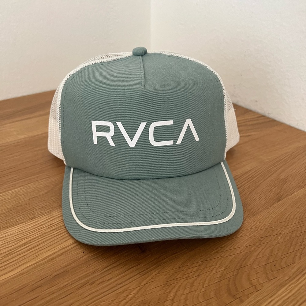 RVCA women’s SnapBack trucker style hat.